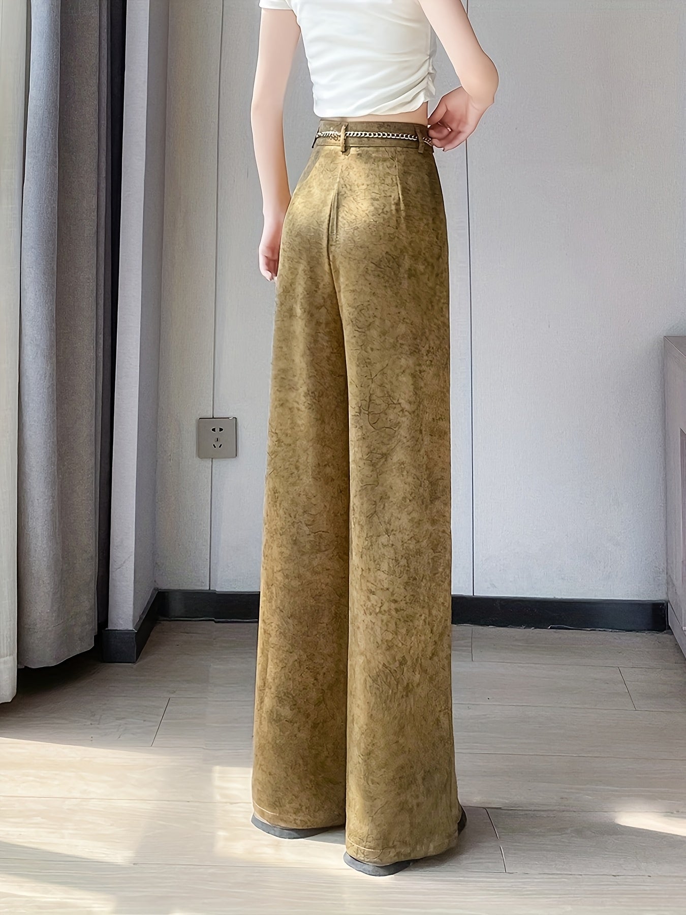 Women's Elegant Straight-Leg Satin Pants - High-Waisted, Loose Fit, Button Detail, Machine Washable, Greenish-Golden Floral Pattern, Summer Style, Casual Yet Sophisticated Look, Highwaisted Trousers | Sophisticated Fashion