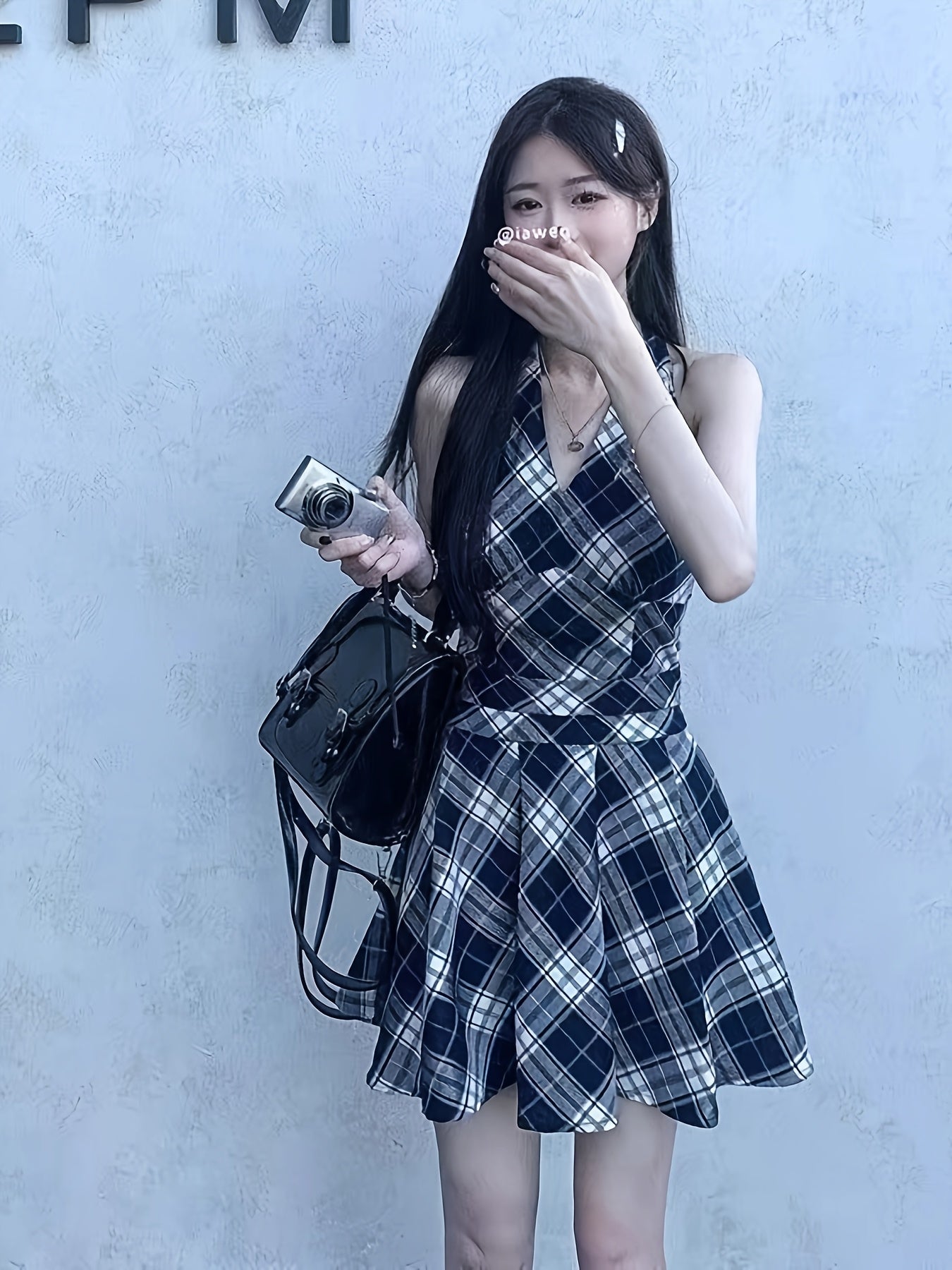 Women'S Elegant Black & White Plaid V-Neck Halter Dress - Sleeveless A-Line Mini with Cinched Waist, Flared Hem, and Tie-Front Detail for Spring Summer Fall, Versatile Fashion, Seasonal Wardrobe Staple, Formfitting Silhouette