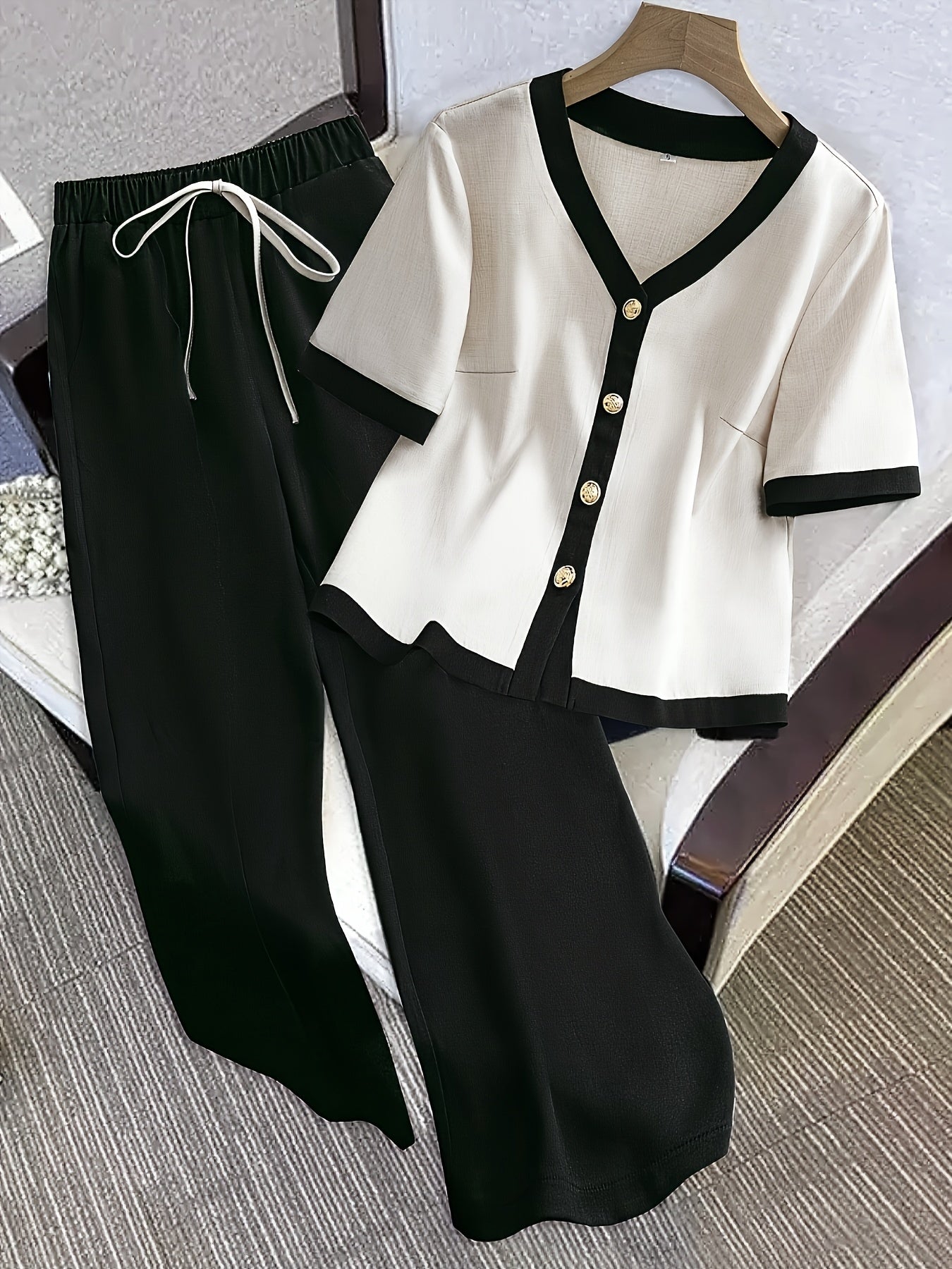 Women's Color Block Short Sleeve Top and Elastic Waist Pants Set