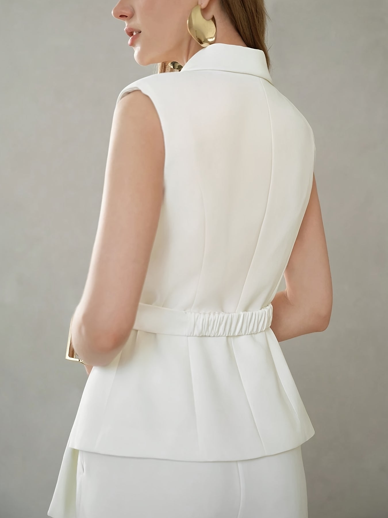 Spring And Summer New Women'S Solid Color Elegant Commuter Sleeveless Top Metal Button Pants Suit