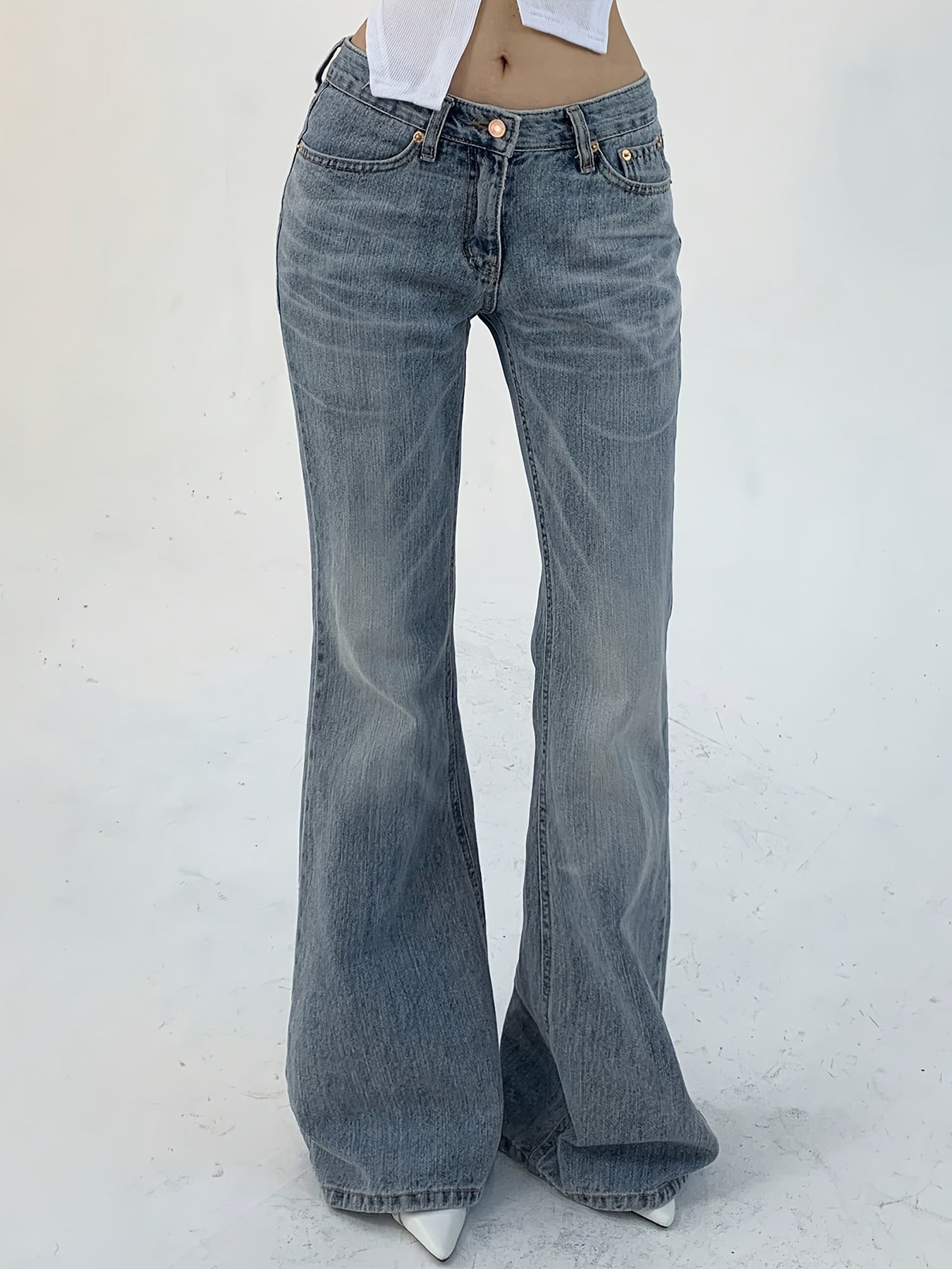 Women'S Elegant Stretch Denim Flare Jeans - Slim Fit Low-Rise Wide-Leg Pants with Pockets, Zipper Closure & Button Detail, Light Blue Washed Finish for Spring Summer Fall Casual & Evening Outfits, Seasonal Fashion, Medium Elasticity