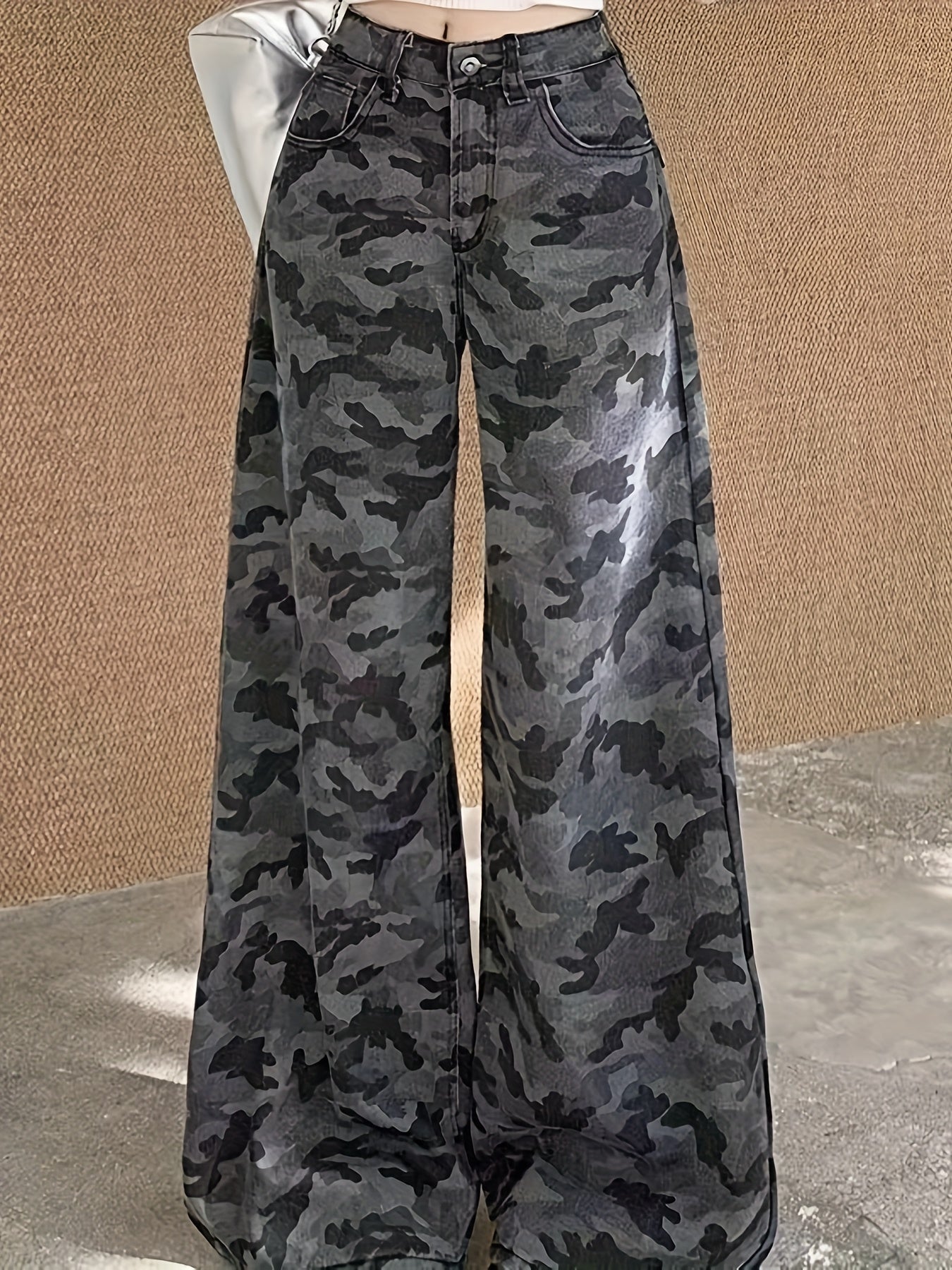 Women's Korean Street Style Camo Jeans - Relaxed Fit Straight-Leg High-Waisted Pants with Button Closure, Machine Washable Autumn\u002FWinter Casual Trousers for Everyday Outfits