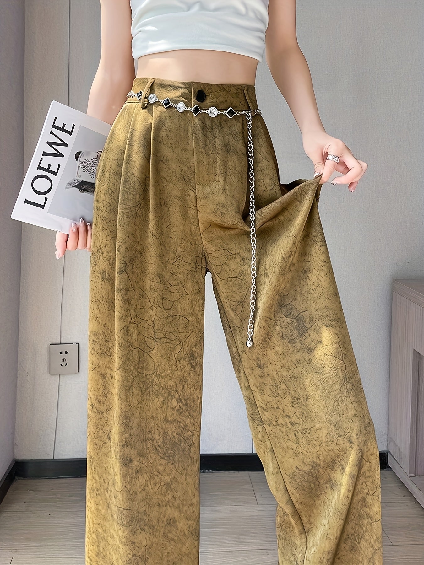 Women's Elegant Straight-Leg Satin Pants - High-Waisted, Loose Fit, Button Detail, Machine Washable, Greenish-Golden Floral Pattern, Summer Style, Casual Yet Sophisticated Look, Highwaisted Trousers | Sophisticated Fashion