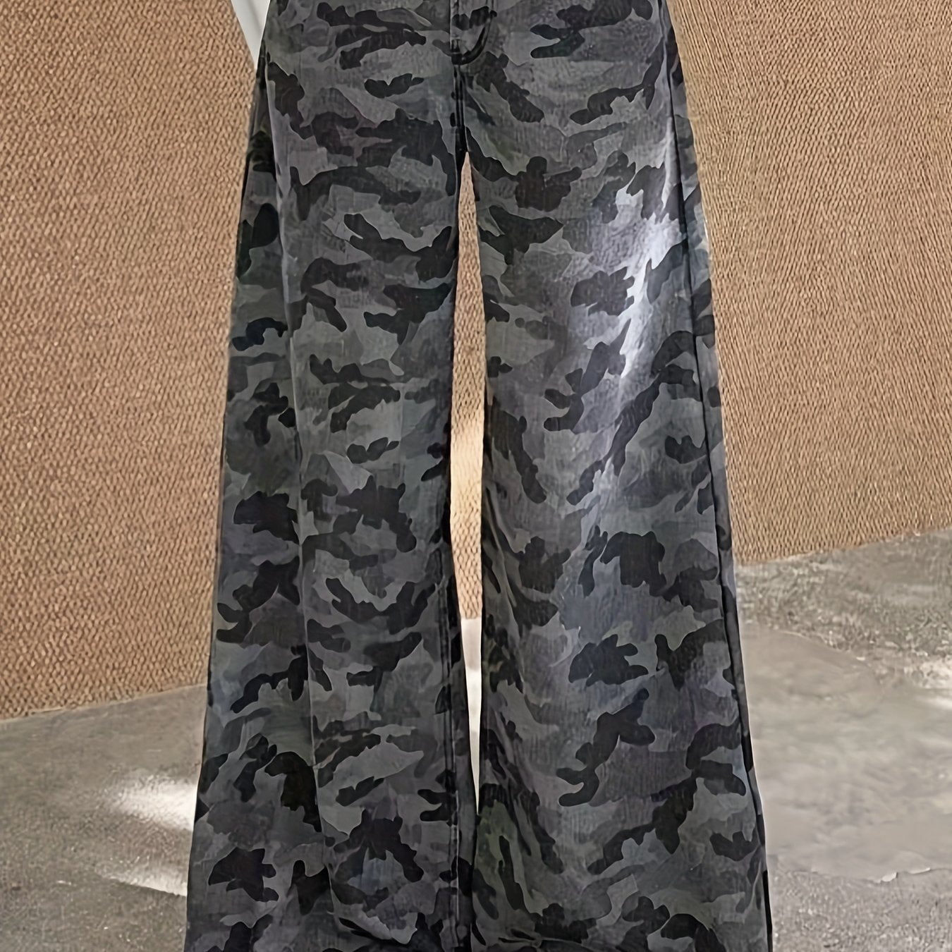 Women's Korean Street Style Camo Jeans - Relaxed Fit Straight-Leg High-Waisted Pants with Button Closure, Machine Washable Autumn\u002FWinter Casual Trousers for Everyday Outfits