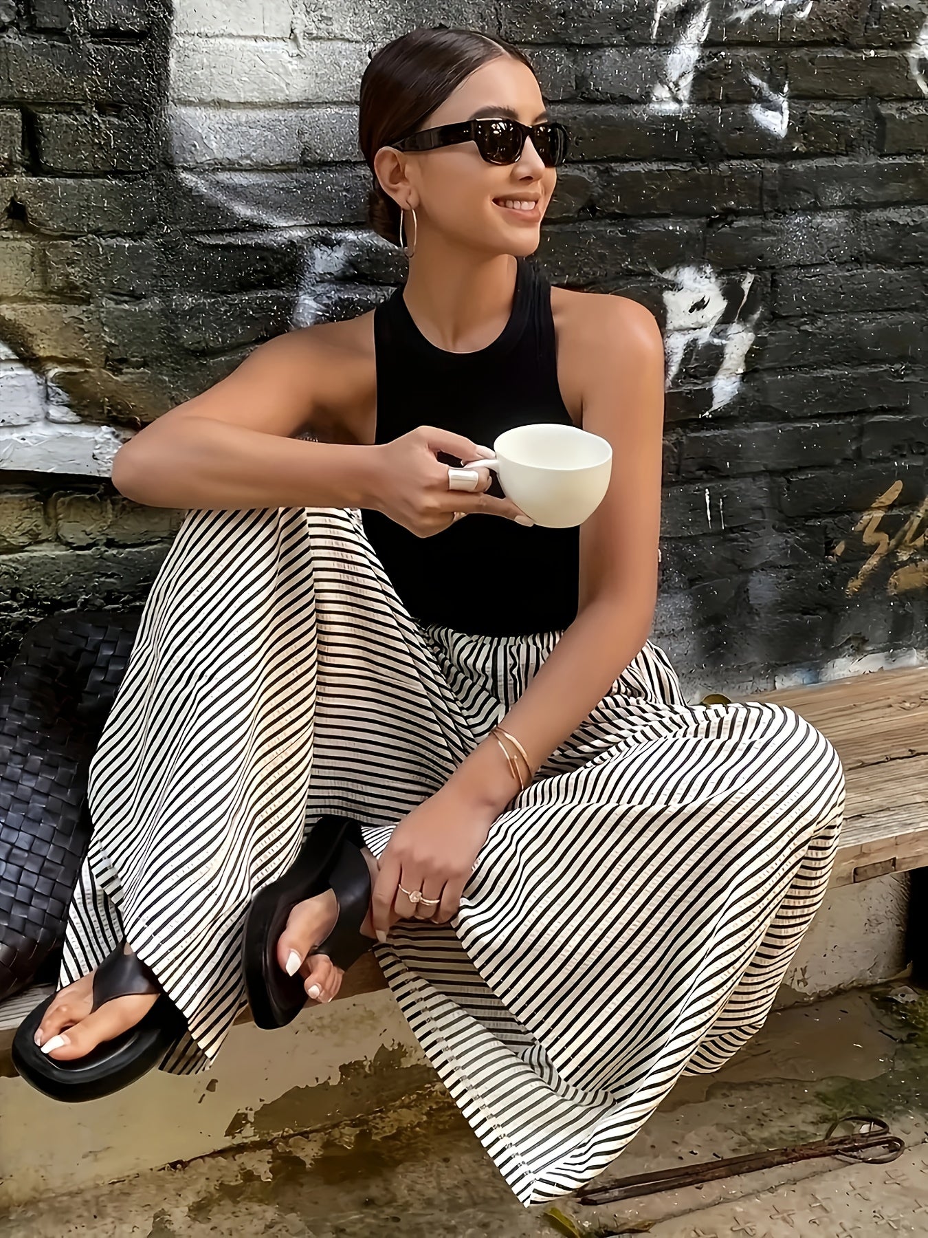 Women'S Striped Casual Wide-Leg Pants with Elastic Waist - Black and White Stripes, Flowing Design for All Seasons, Perfect for Casual Attire