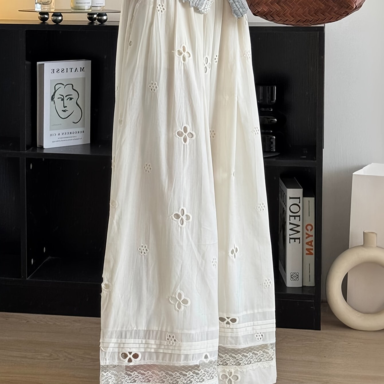 Women'S High-Waist Wide-Leg Lace Pants - Lightweight Summer Casual Trousers with Floral Embroidery & Cut-Out Details, Loose Fit All-Season Comfort for Casual Attire, High Waisted Pants, Comfortable Footwear