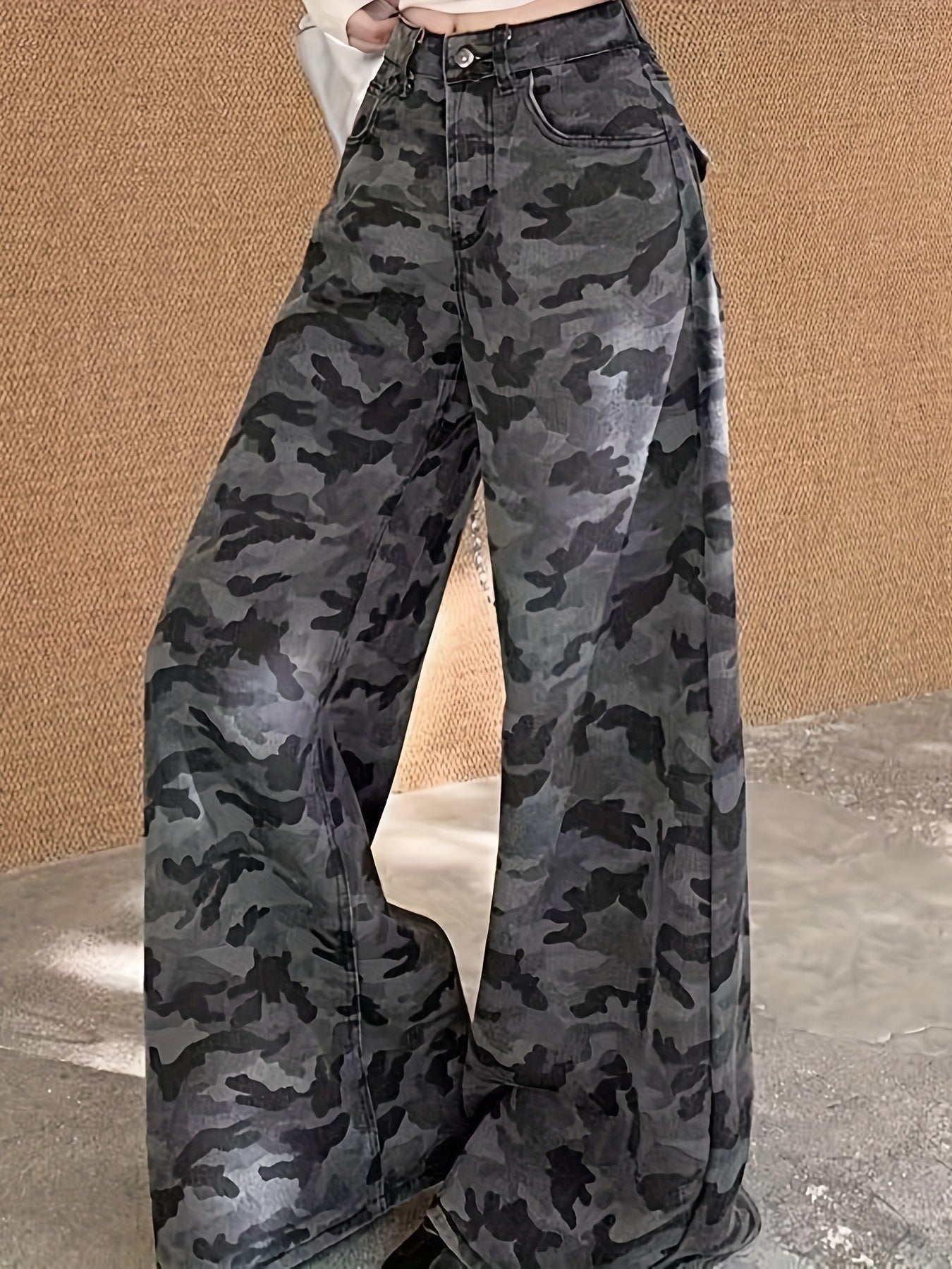 Women's Korean Street Style Camo Jeans - Relaxed Fit Straight-Leg High-Waisted Pants with Button Closure, Machine Washable Autumn\u002FWinter Casual Trousers for Everyday Outfits