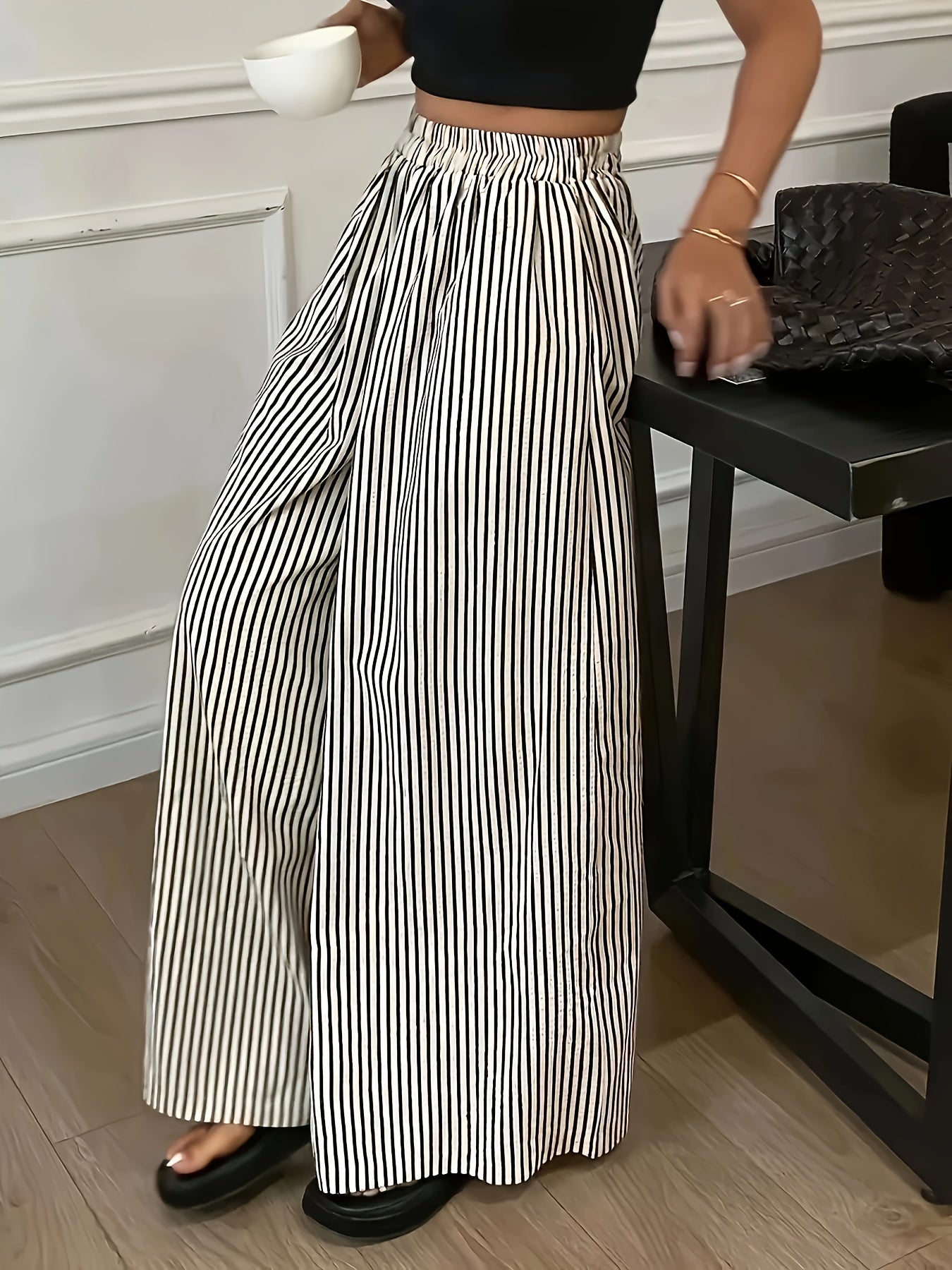 Women'S Striped Casual Wide-Leg Pants with Elastic Waist - Black and White Stripes, Flowing Design for All Seasons, Perfect for Casual Attire